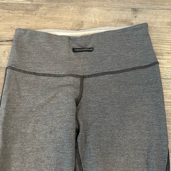 Lululemon Reversible Leggings - Picture 2 of 11